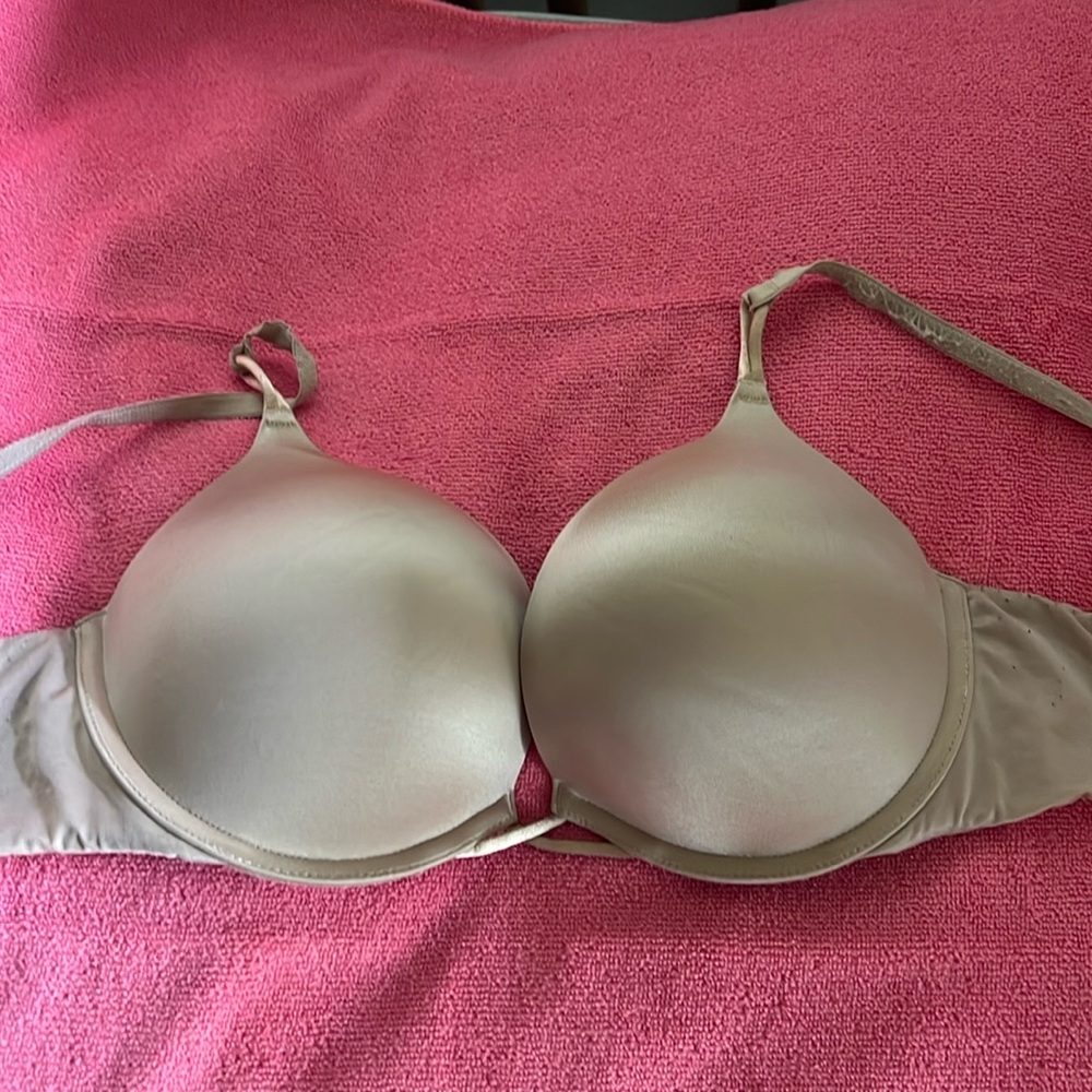 Victoria Secret Bombshell Bra